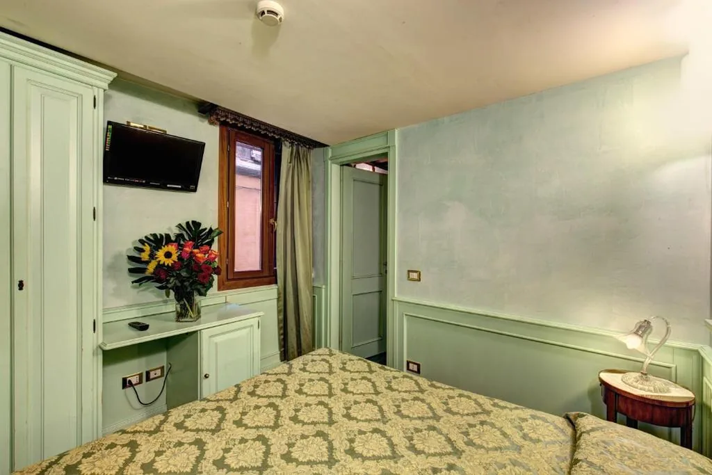 Double or Twin Room — Palazzo La Scala