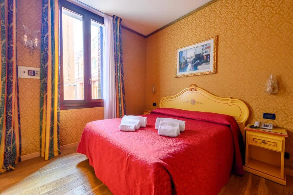 Double or Twin Room — Residenza Ca’ San Marco