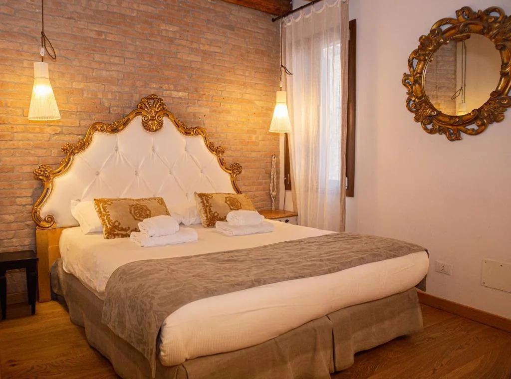 Double or Twin Room — Rigoletto Charm