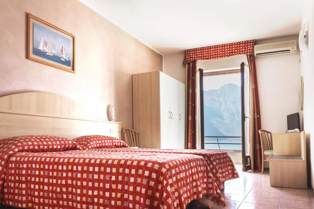 Camera Matrimoniale/Doppia con Letti Singoli — Surf Hotel Pier – Montagnoli Group