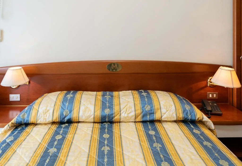 Camera Matrimoniale — Easy Hotel Meryon