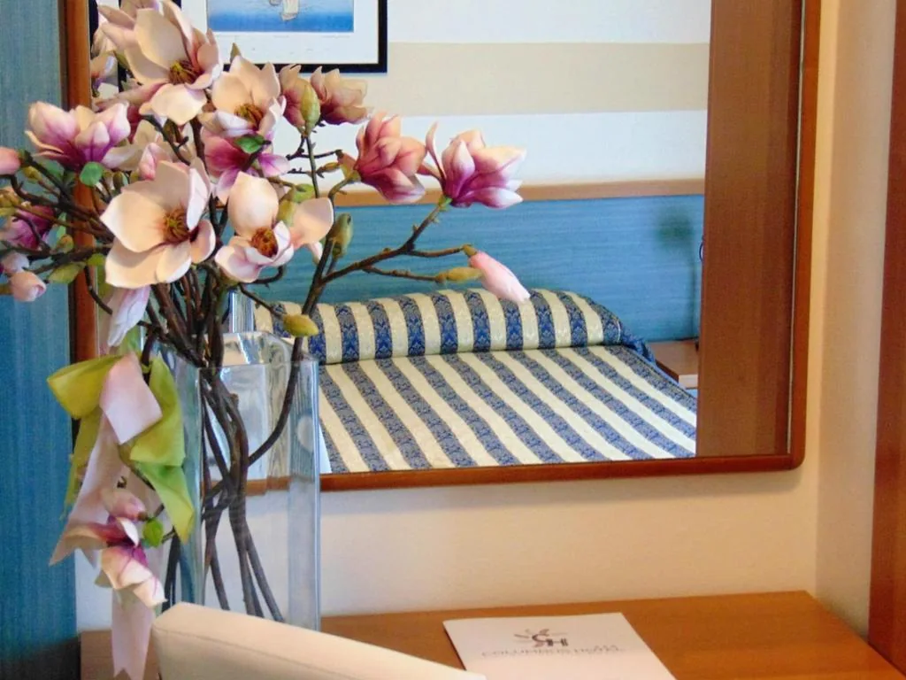 Economy Double Room with Sea View — Hotel Columbus