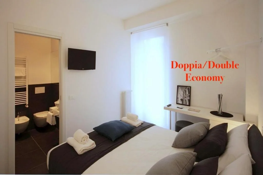 Camera Matrimoniale Economy — DiMoras house Verona