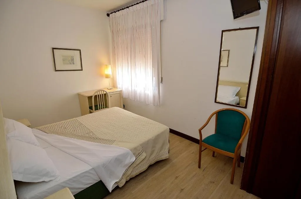 Economy Double Room — Hotel San Giuliano