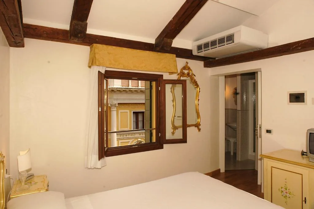 Camera Matrimoniale — Guest House Al Milion