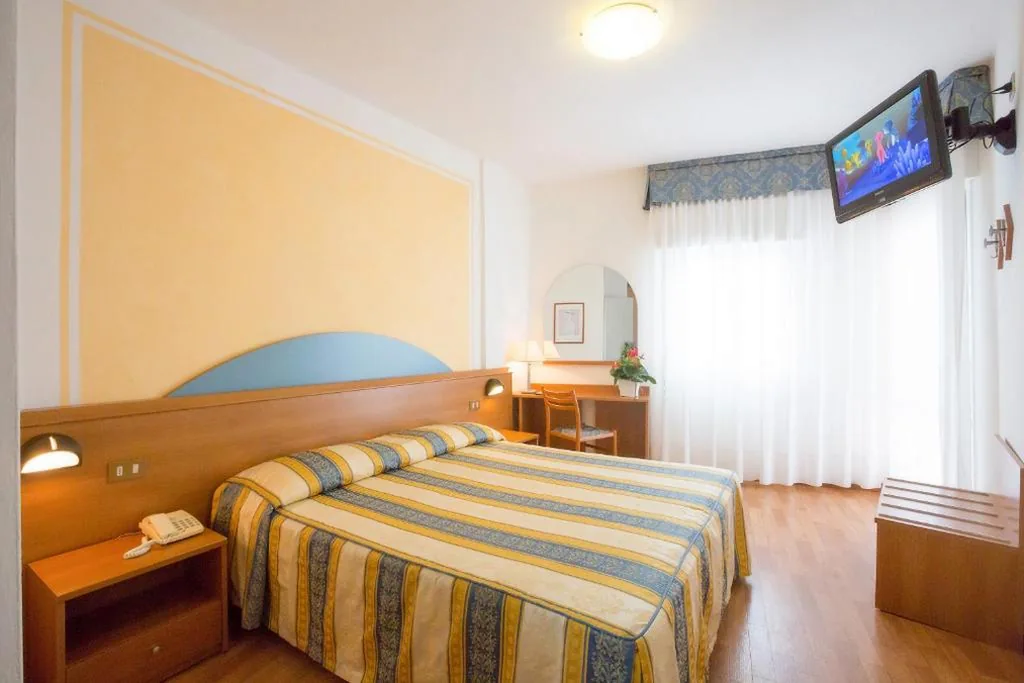 Camera Matrimoniale — Hotel Adria sul Mare