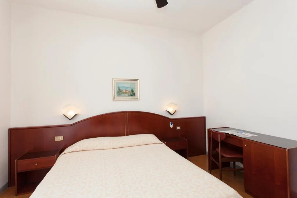 Camera Matrimoniale — Hotel Arborea