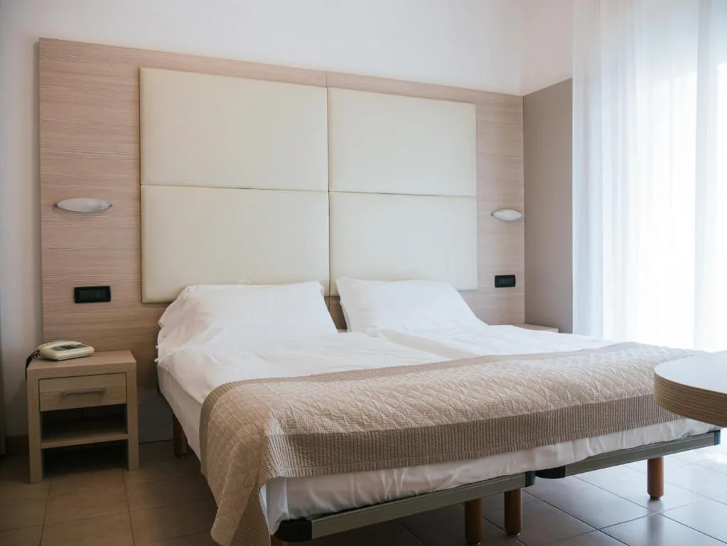 Camera Matrimoniale — Hotel Bristol