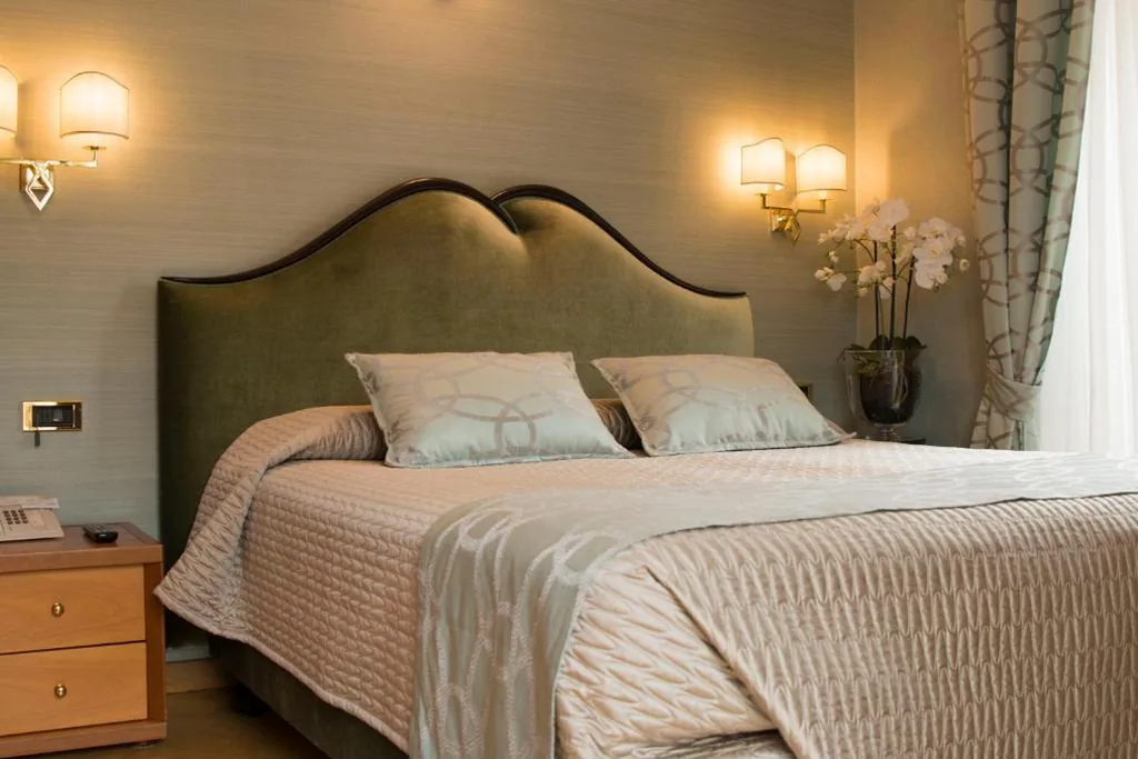 Double Room — Hotel Europa