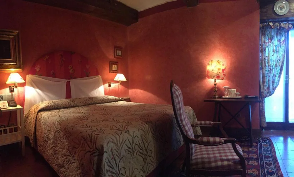 Double Room — Hotel Gabbia D’Oro