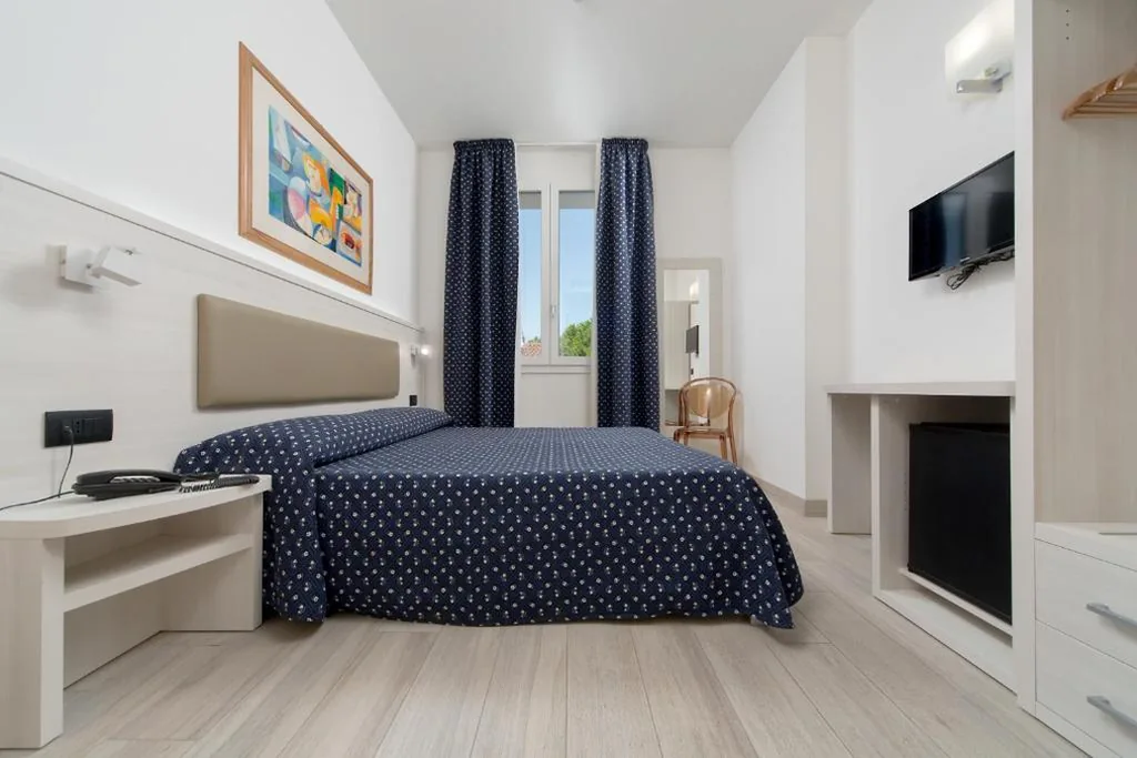 Double Room — Hotel Giotto