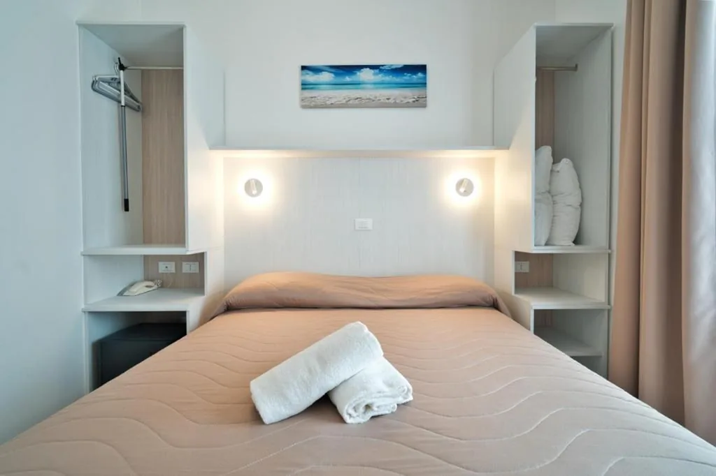 Camera Matrimoniale — Hotel Ideal Sottomarina