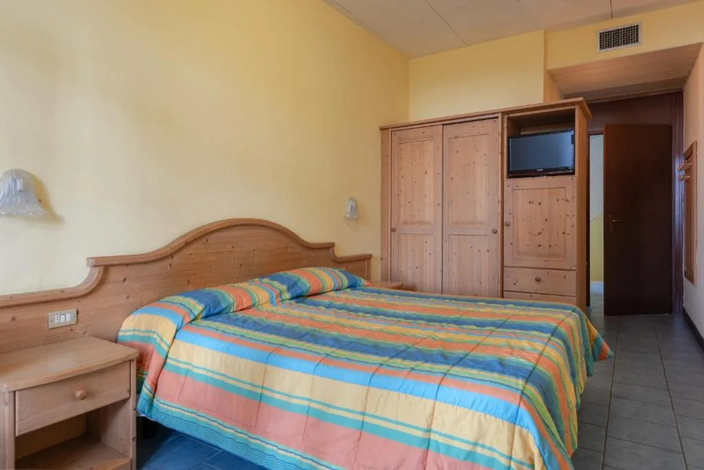 Double Room — Hotel Marco Polo