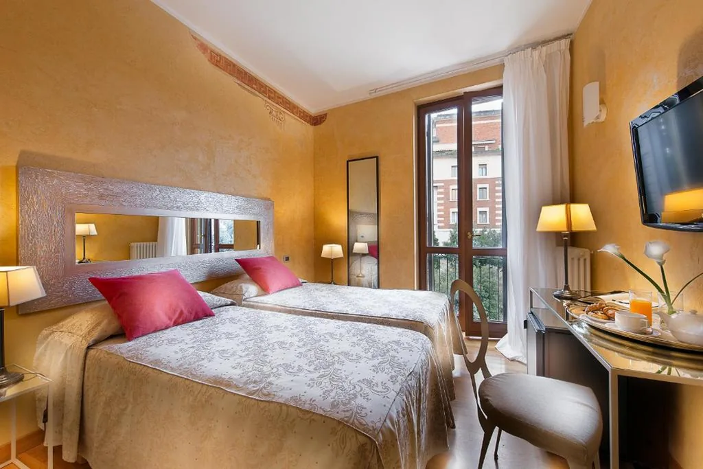 Double Room — Hotel Mastino