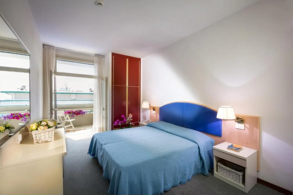 Double Room — Hotel Metropol