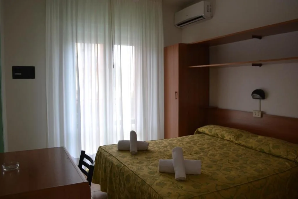 Double Room — Hotel Mirage
