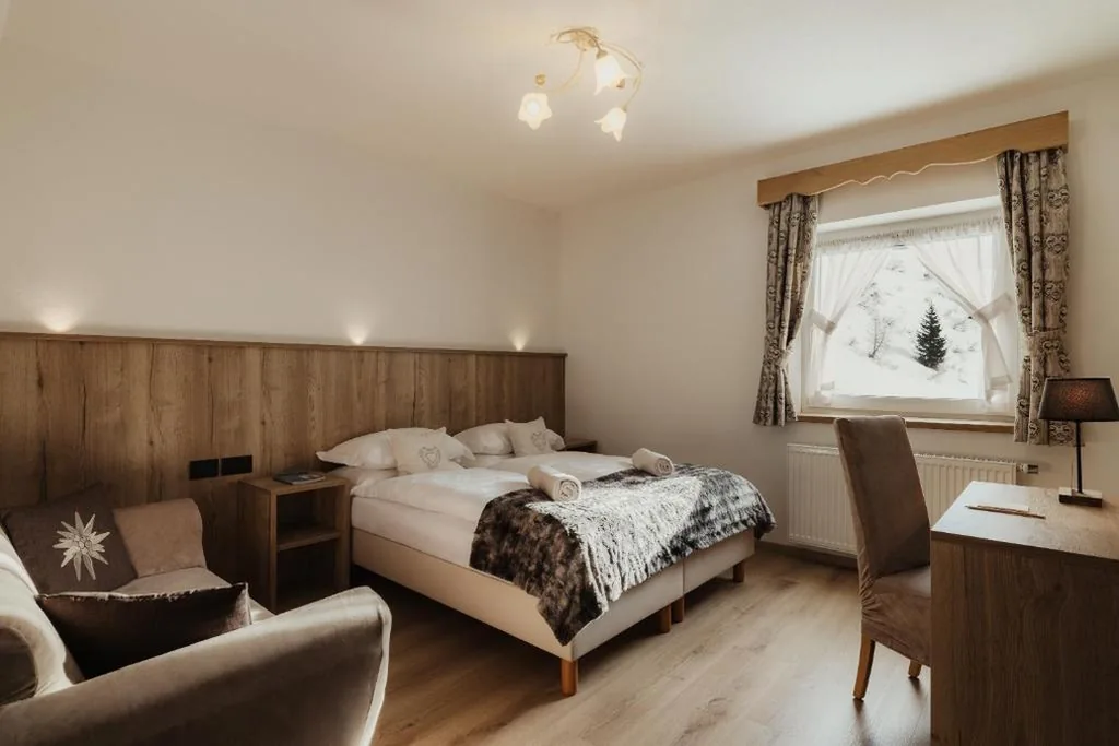 Camera Matrimoniale — Hotel Monte Cherz