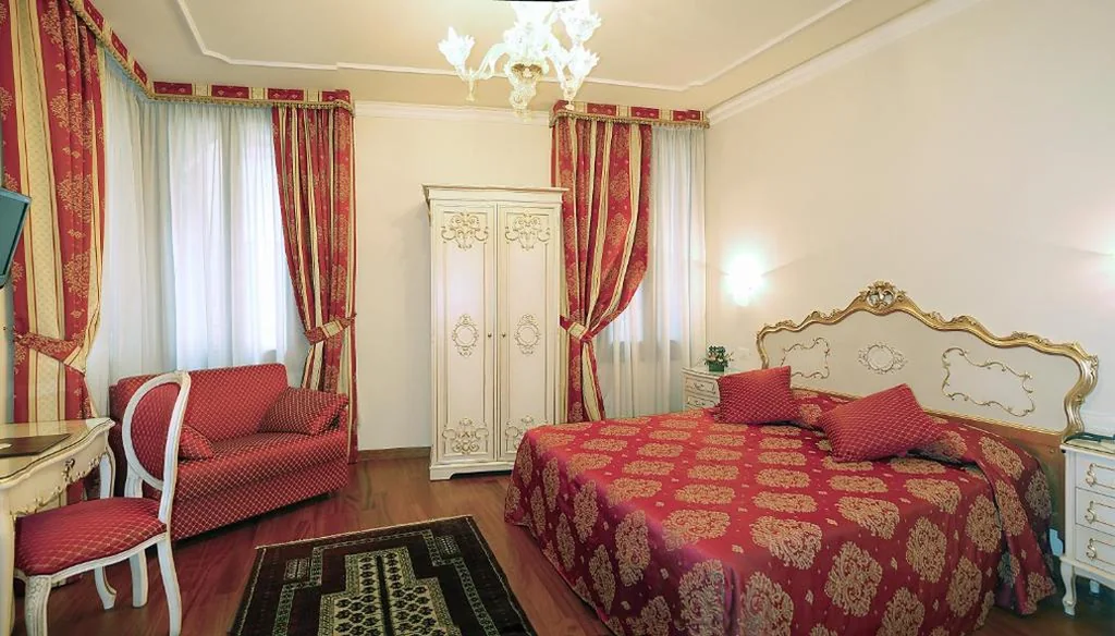Double Room — Hotel San Luca Venezia
