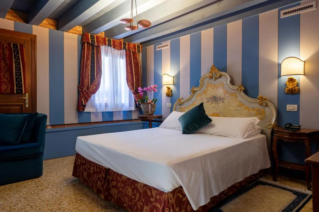 Camera Matrimoniale — Hotel Tiziano