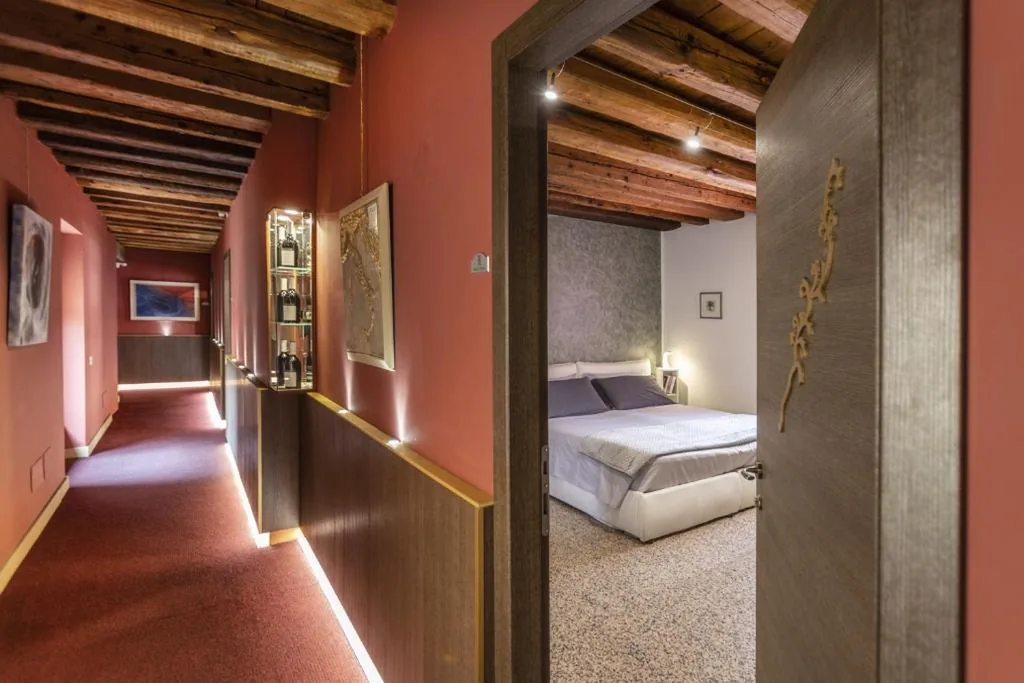 Double Room — La Bella Verona Wine Suite