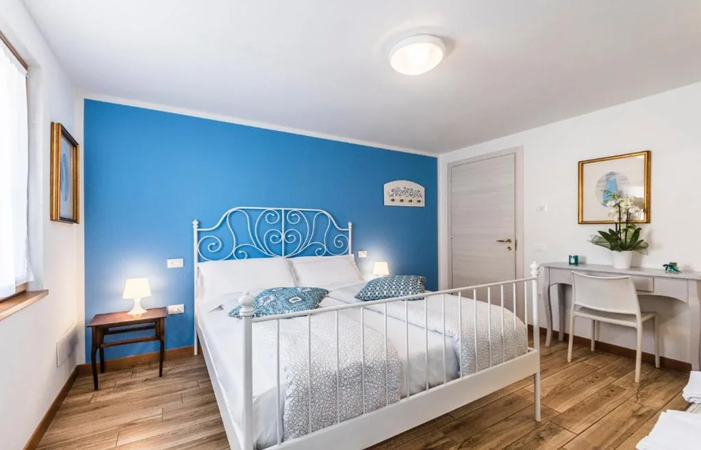 Double Room — LA LOGGETTA – locazione turistica