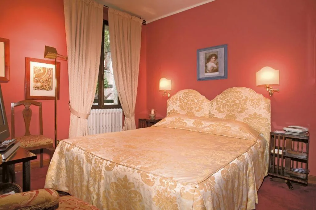 Camera Matrimoniale — Locanda San Vigilio