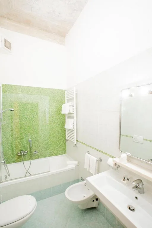 Camera Matrimoniale Luxury con Vista Canale — Hotel Ateneo