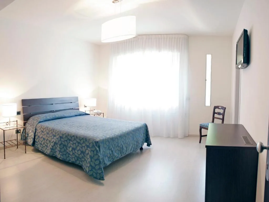 Camera Matrimoniale - Pacchetto Spiaggia — Hotel Sorriso