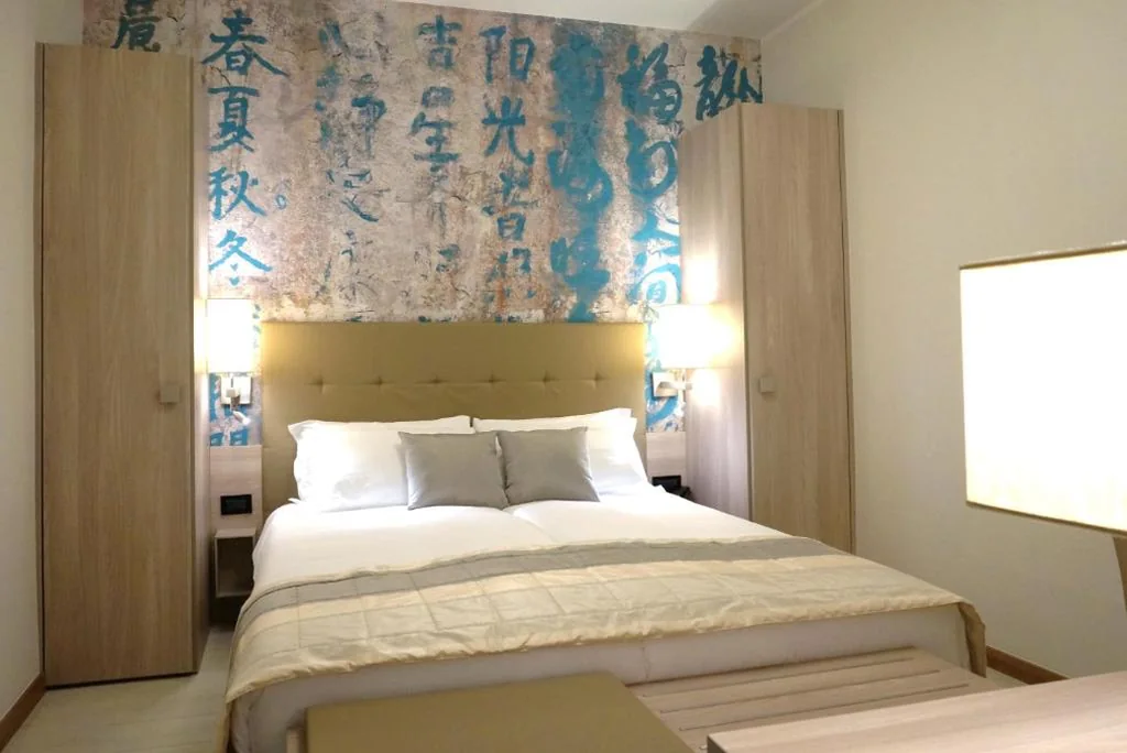 Small Double Room — Hotel Monaco