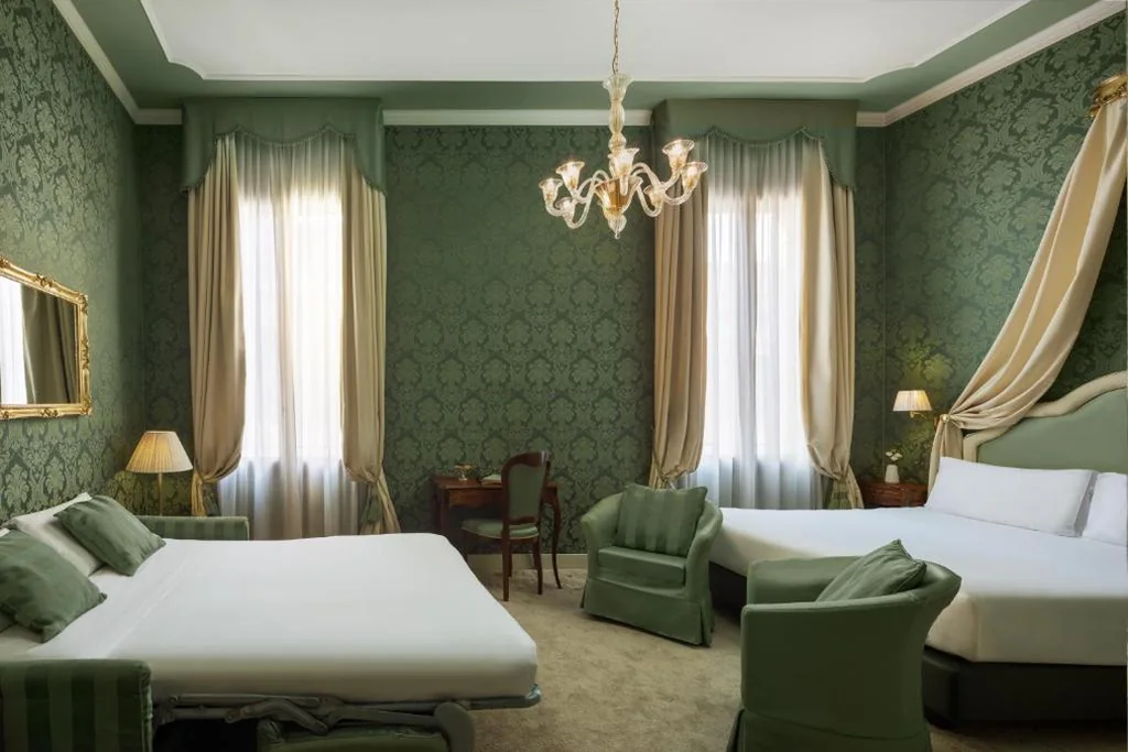 Premium Double Room with Sofa Bed — Maison Venezia | UNA Esperienze