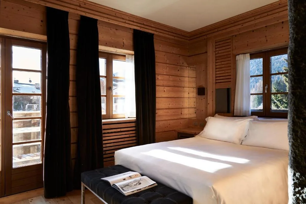 Camera Matrimoniale Premium Deluxe con Giardino o Terrazza — Rosapetra SPA Resort – Small Luxury Hotels of the World