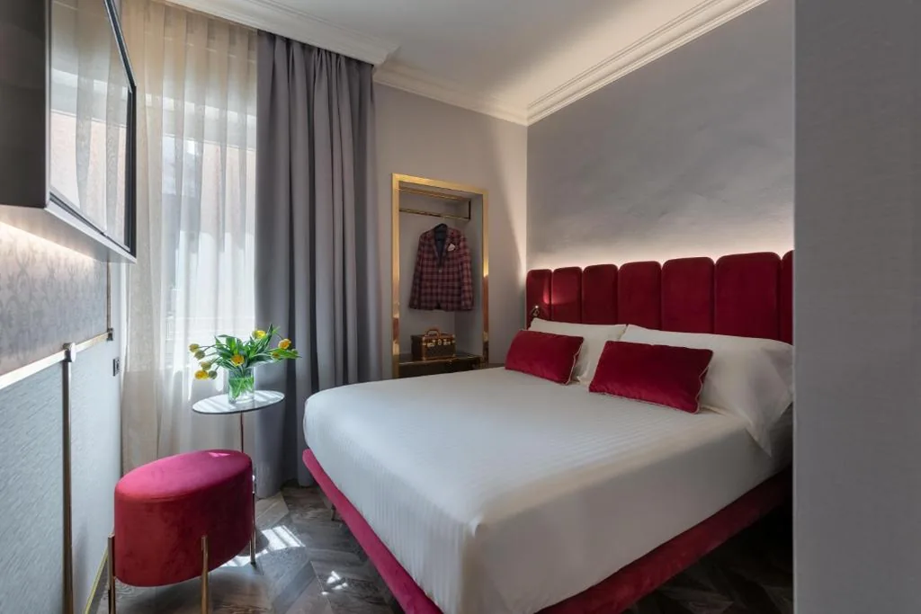 Small Double Room with French Bed — Hotel Milano & SPA***S