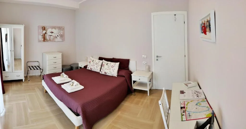 Standard Double Room with Private Bathroom — B&B Valverde