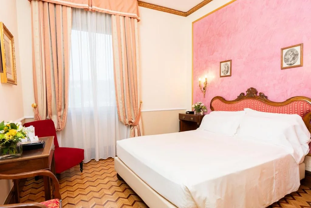 Camera Matrimoniale Standard — Due Torri Hotel