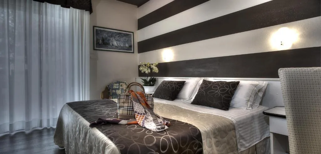 Camera Matrimoniale Standard — Hotel Ca’ D’Oro Tre Stelle Superior Adults only