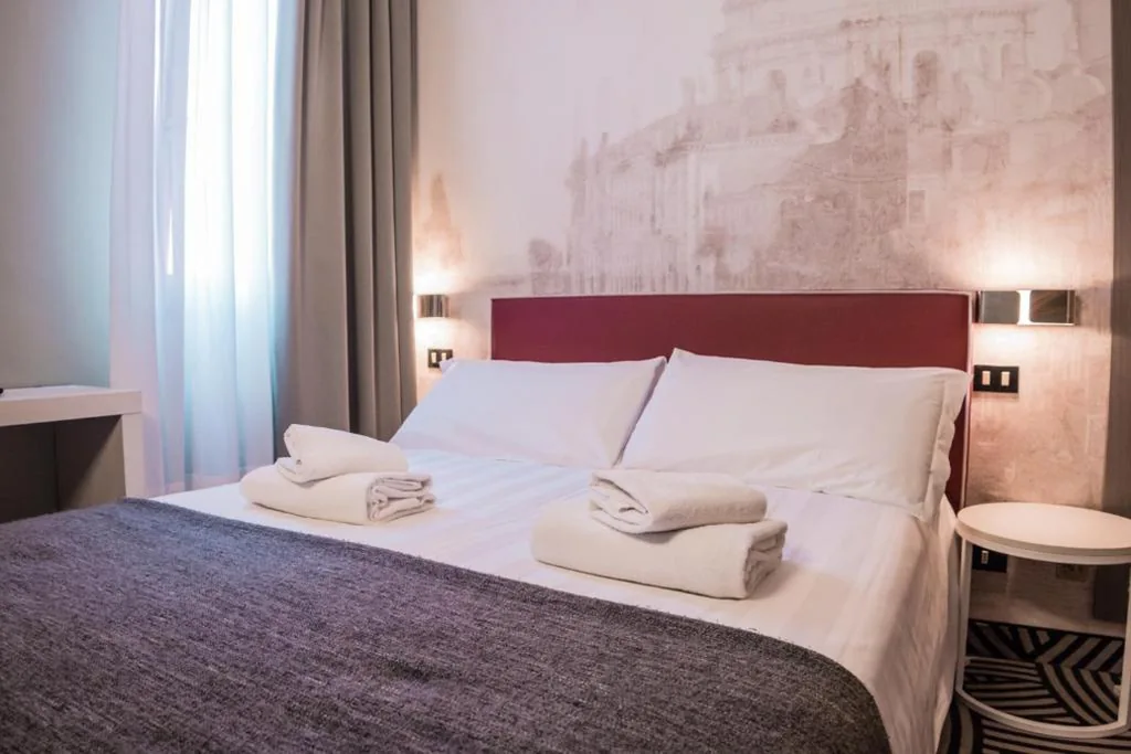 Standard Double Room — Hotel Cannaregio 2357