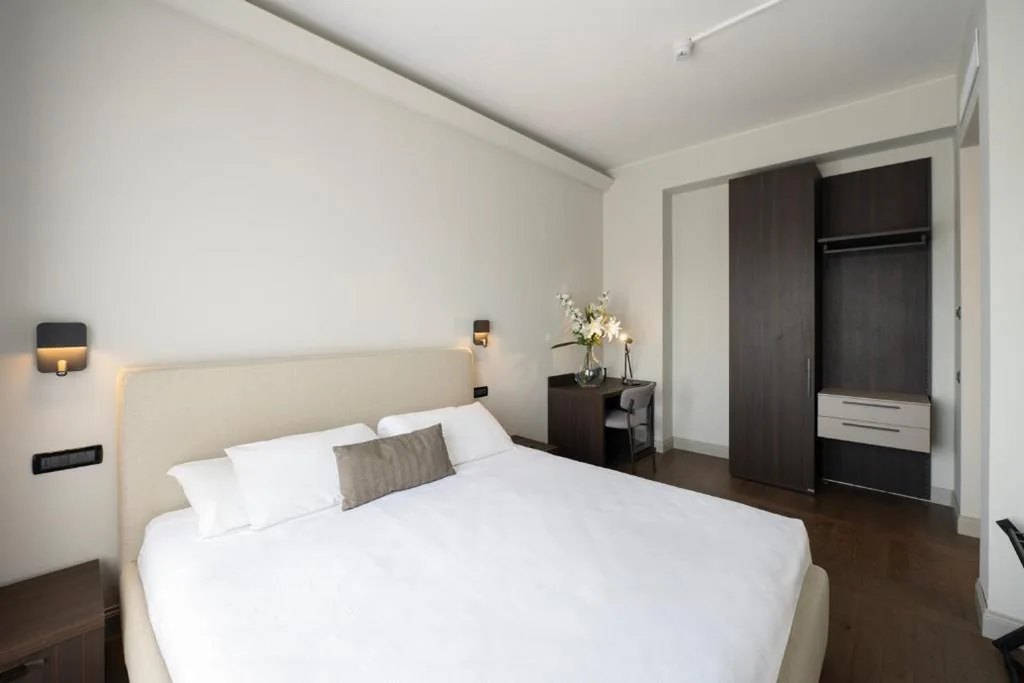 Camera Matrimoniale Standard — Hotel Carlton