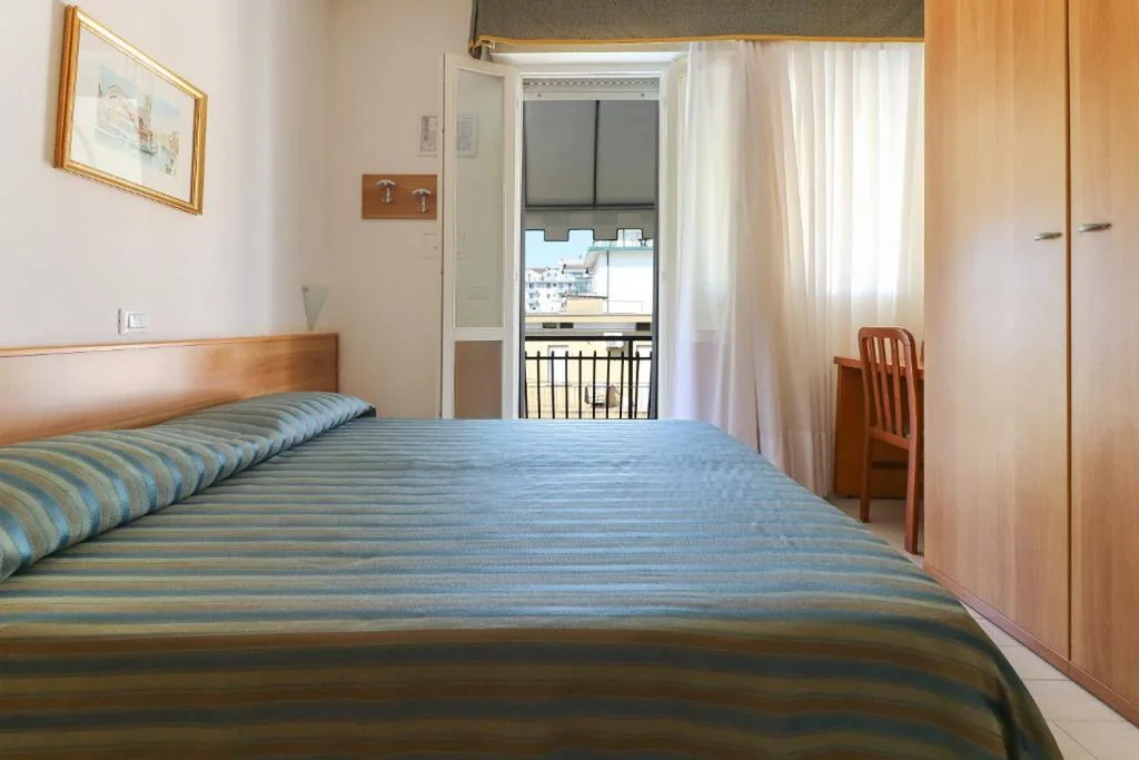 Standard Double Room — Hotel Jesulum