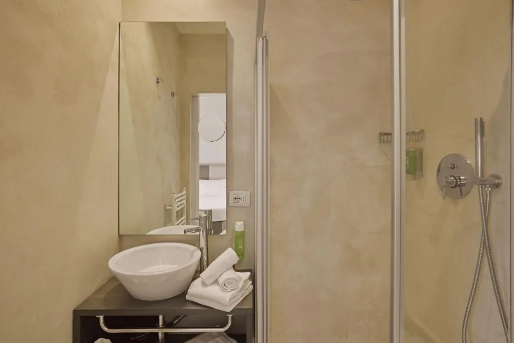 Standard Double Room — Hotel Le Mura