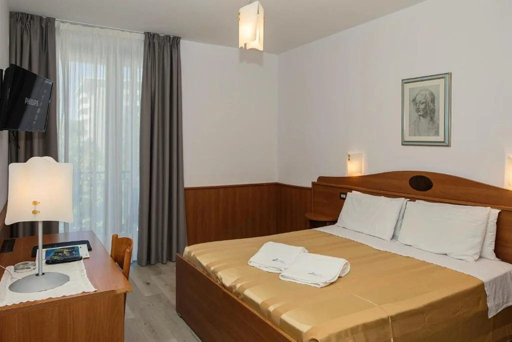 Standard Double Room — Hotel Leonardo Da Vinci Wellness SPA
