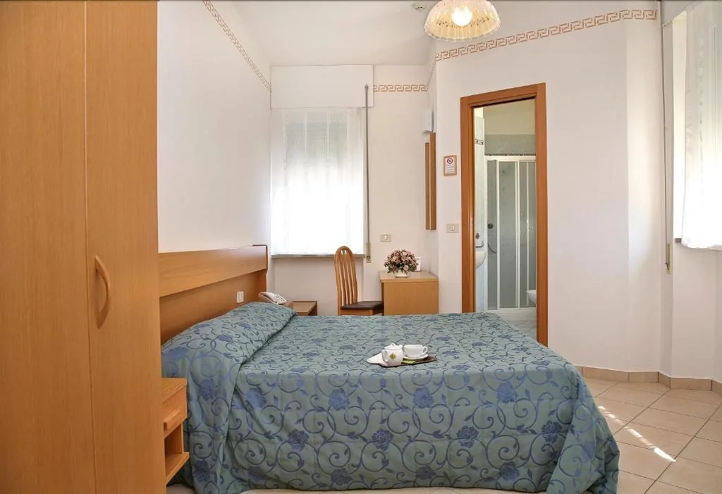 Camera Matrimoniale Standard — Hotel Marina