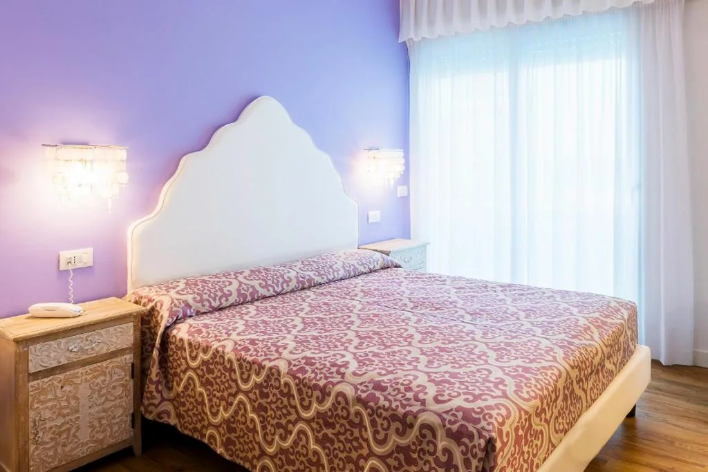 Camera Matrimoniale Standard — Hotel Miramare