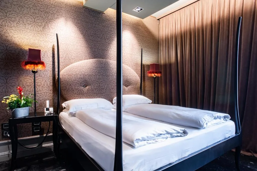 Standard Double Room — Hotel Palazzo Barbarigo Sul Canal Grande