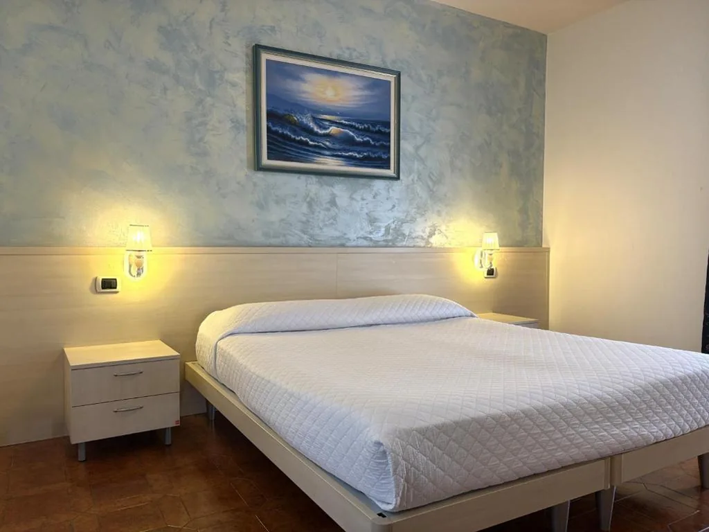 Standard Double Room — Hotel Renata