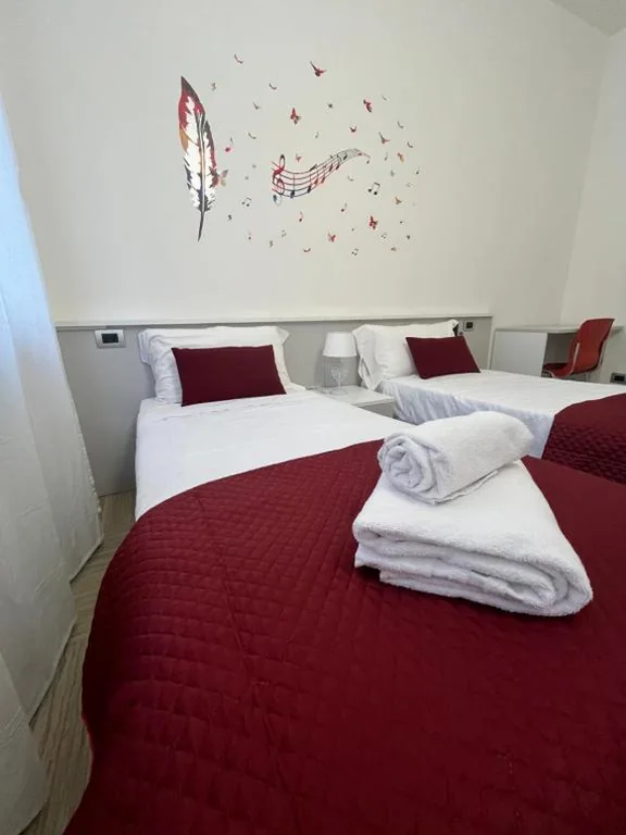 Standard Double Room — La Lirica rooms