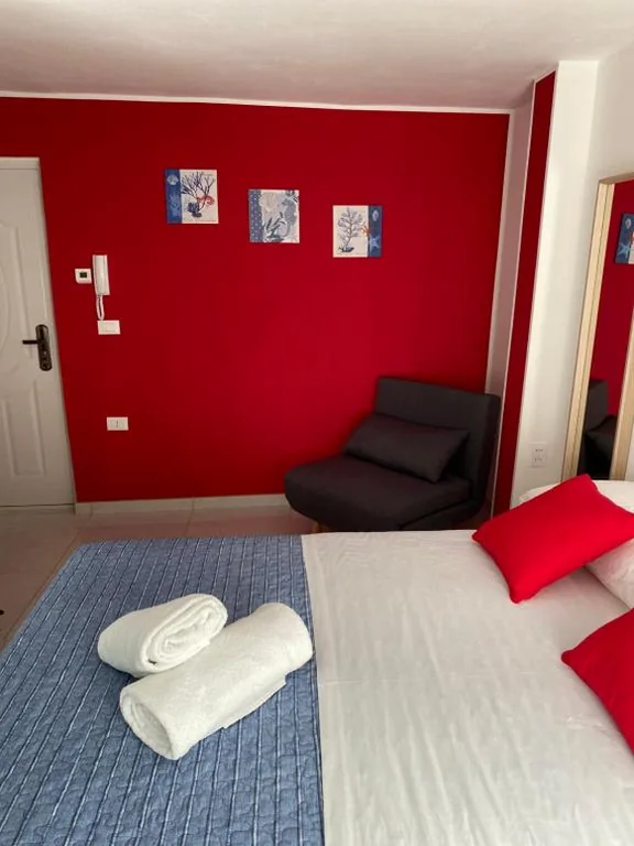 Standard Double Room — LAGUNA BLU Camera TRAMONTO con terrazza panoramica in comune