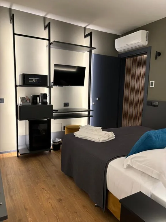 Standard Double Room — Levelup