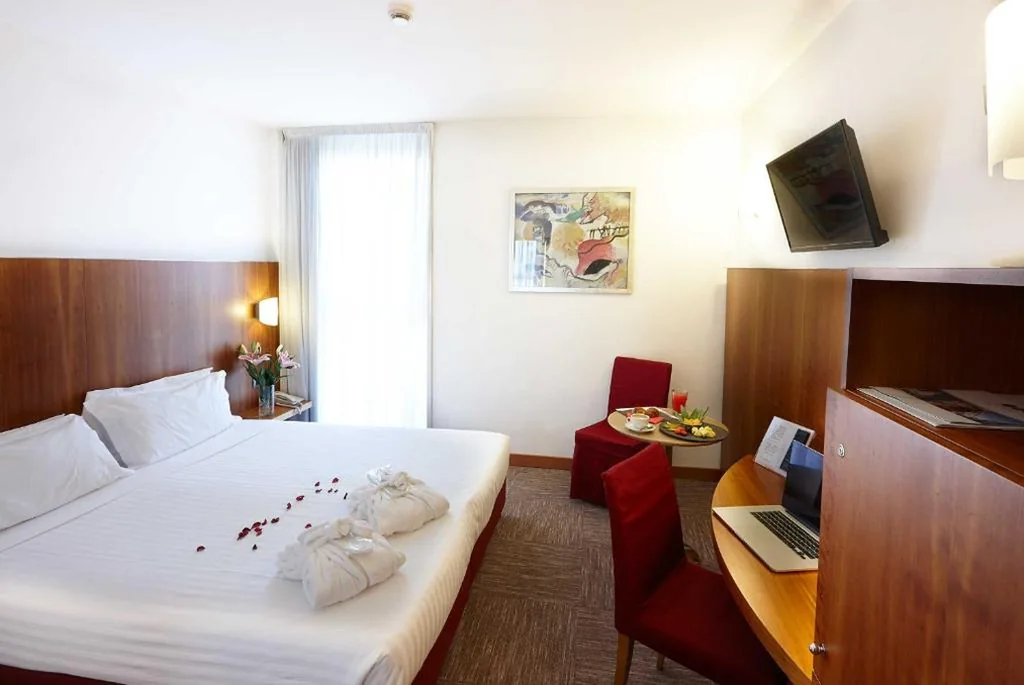 Standard Double Room (Single Use) — Vicenza Tiepolo Hotel