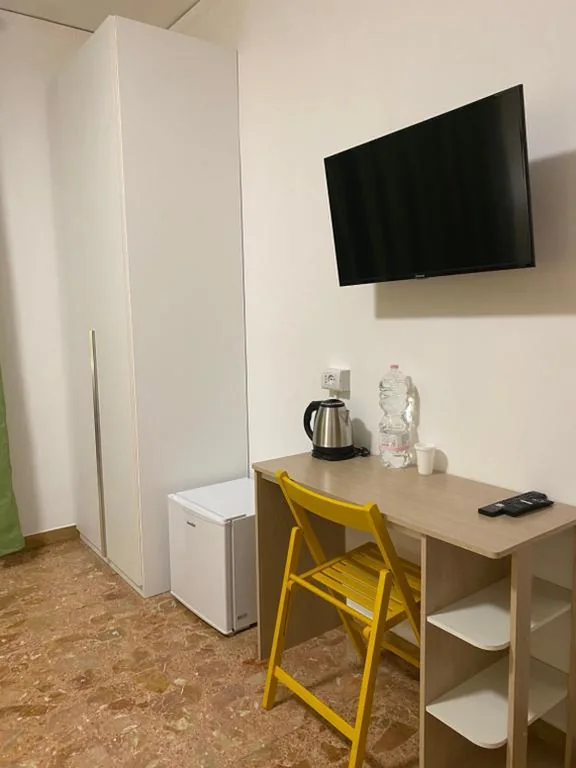Standard Double Room — venice popular residence