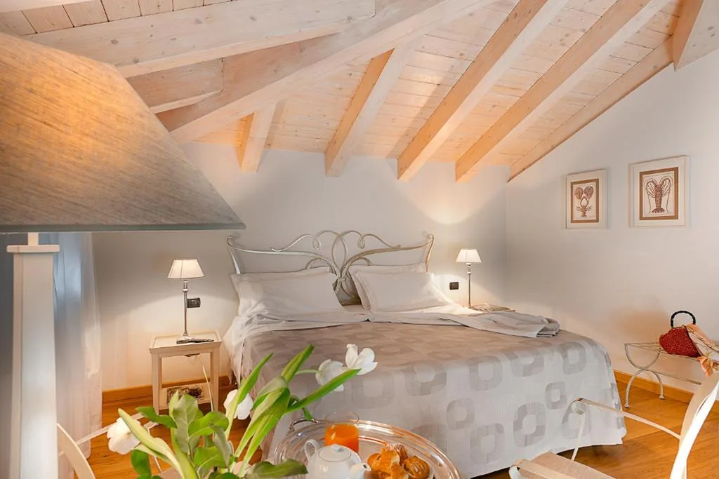 Camera Matrimoniale Superior — Boutique Room